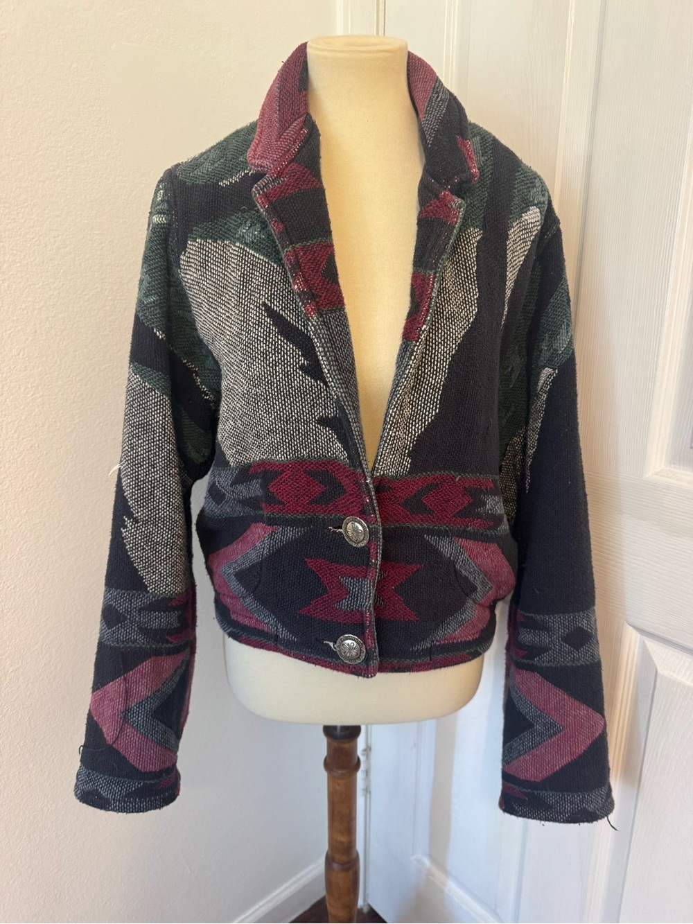 Vintage 90s Painted Pony Wolf Southwestern Tapestry Jacket Cropped Concho Button - Picture 3 of 16